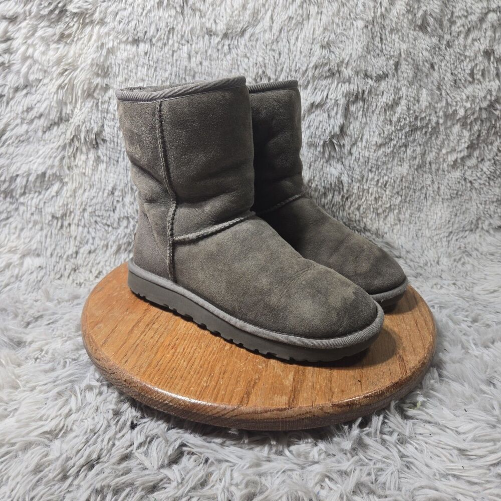 UGG Australia Classic Short II Sheepskin Winter Ankle Boots Gray Womens Size 8